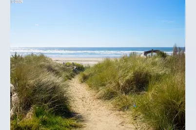 17460 Old Pacific Hwy, Rockaway Beach, OR 97136 - Photo 38