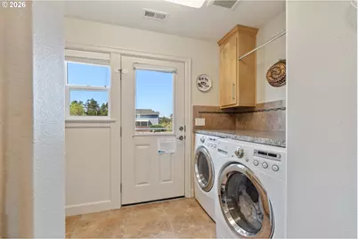 17460 Old Pacific Hwy, Rockaway Beach, OR 97136 - Photo 12