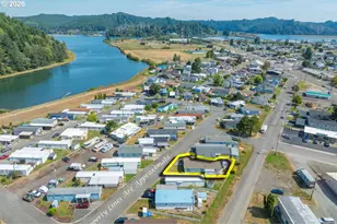 1413 Hawthorne 33 Ave, Reedsport, OR 97467 - Photo 34