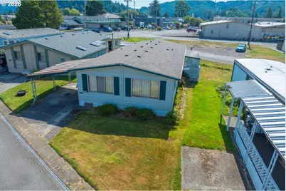 1413 Hawthorne 33 Ave #33, Reedsport, OR 97467 - Photo 32