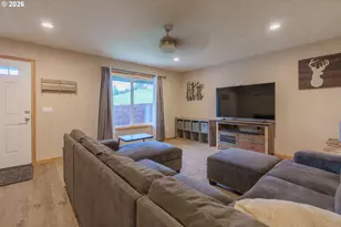 35801 Miller Hts Ln, Astoria, OR 97103 - Photo 14