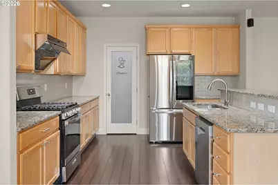 1190 Peascod Dr, Eugene, OR 97402 - Photo 10