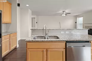 1190 Peascod Dr, Eugene, OR 97402 - Photo 12