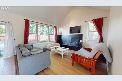 375 Mia Ln, Eugene, OR 97401 - Photo 6