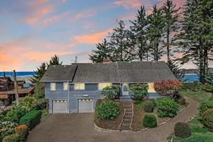 1050 SW Norwood Dr, Waldport, OR 97394 - Photo 2