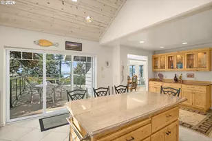 1050 SW Norwood Dr, Waldport, OR 97394 - Photo 18