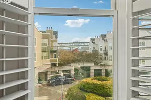 1616 S Harbor Way, Portland, OR 97201 - Photo 12