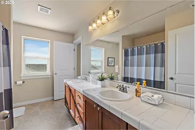 12702 SE Meadehill Ave, Happy Valley, OR 97086 - Photo 36