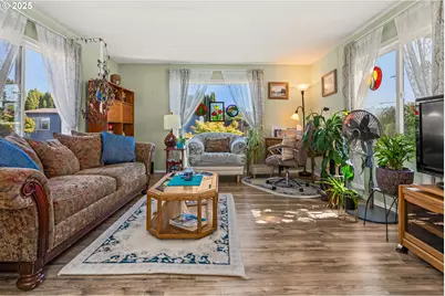 2902 E 2nd St #106, Newberg, OR 97132 - Photo 4