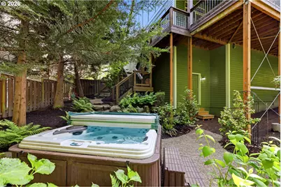 1639 SW Joshua St, Portland, OR 97219 - Photo 38