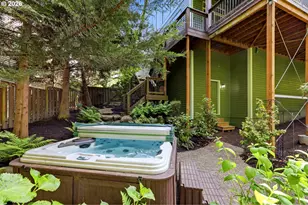 1639 SW Joshua St, Portland, OR 97219 - Photo 38