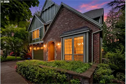 1639 SW Joshua St, Portland, OR 97219 - Photo 2