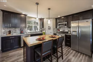 3924 NE Hayes St, Camas, WA 98607 - Photo 8