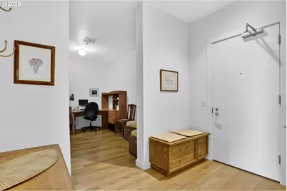 949 NW Overton St #512, Portland, OR 97209 - Photo 2