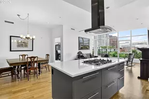 949 NW Overton St, Portland, OR 97209 - Photo 14