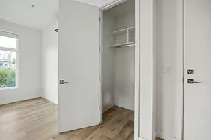 425 NE Bryant St, Portland, OR 97211 - Photo 14