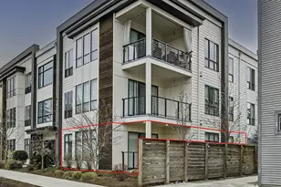 425 NE Bryant St, Portland, OR 97211 - Photo 2