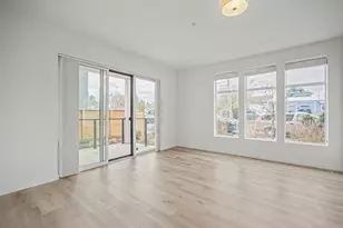 425 NE Bryant St, Portland, OR 97211 - Photo 8