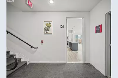 425 NE Bryant St #101, Portland, OR 97211 - Photo 6