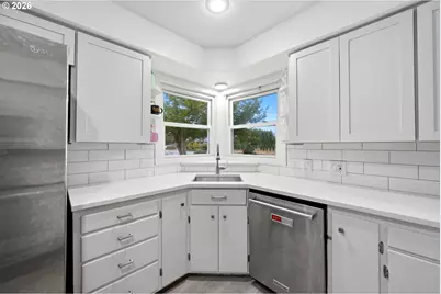 5130 7th Ave, Keizer, OR 97303 - Photo 4