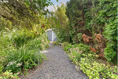 3984 NW 175th Pl, Portland, OR 97229 - Photo 36