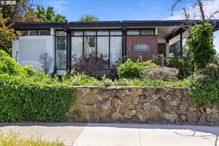 1225 W Main St, Medford, OR 97501 - Photo 2