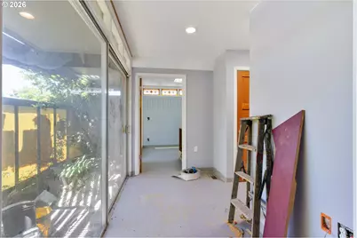 1225 W Main St, Medford, OR 97501 - Photo 38