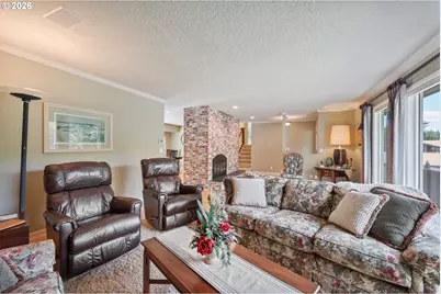 2454 Archwood Dr, Longview, WA 98632 - Photo 6