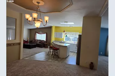 727 Hilltop Dr, Oakland, OR 97462 - Photo 8
