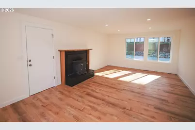 32530 Deberry Rd, Creswell, OR 97426 - Photo 8