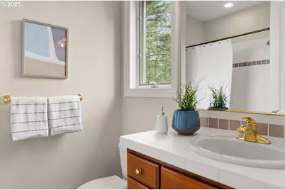 9440 NW Lightning Ridge Dr, Portland, OR 97229 - Photo 32