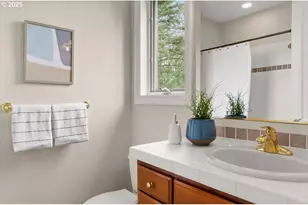 9440 NW Lightning Ridge Dr, Portland, OR 97229 - Photo 32