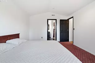 2215 NE Grandhaven St, McMinnville, OR 97128 - Photo 22