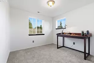 2215 NE Grandhaven St, McMinnville, OR 97128 - Photo 18