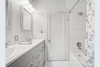 5774 NE Garfield Ave, Portland, OR 97211 - Photo 16