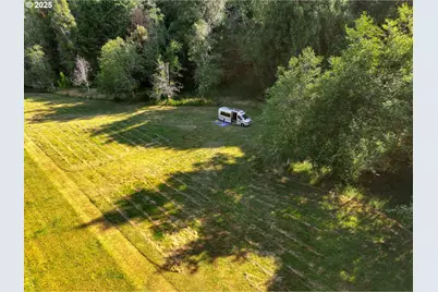 99301 Agness Rd, Gold Beach, OR 97444 - Photo 10