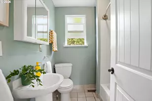 10612 SE Harold St, Portland, OR 97266 - Photo 22