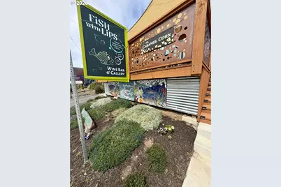 404 Garibaldi Ave, Garibaldi, OR 97118 - Photo 2