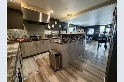 404 Garibaldi Ave, Garibaldi, OR 97118 - Photo 18