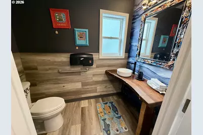 404 Garibaldi Ave, Garibaldi, OR 97118 - Photo 20