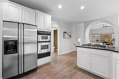 9331 NW Old Skyline Blvd, Portland, OR 97231 - Photo 14