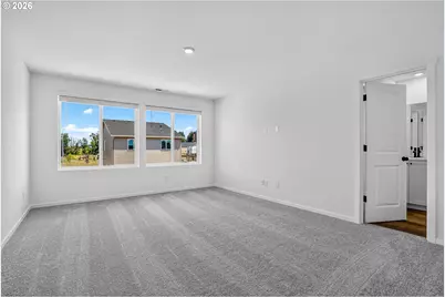 564 Upland Ave, Woodburn, OR 97071 - Photo 8