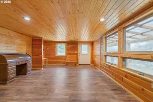 94278 Shotgun Dr, North Bend, OR 97459 - Photo 12