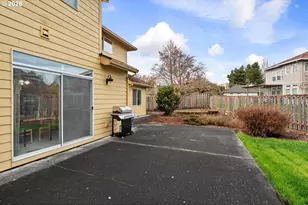 575 NW Blueridge Ct, Beaverton, OR 97006 - Photo 34