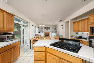 575 NW Blueridge Ct, Beaverton, OR 97006 - Photo 12