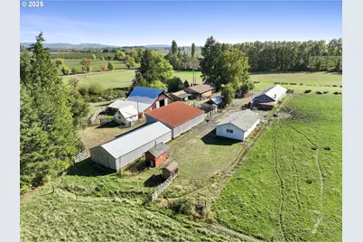 17300 SW Muddy Valley Rd, McMinnville, OR 97128 - Photo 10