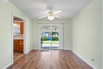 630 S 3rd St, Cottage Grove, OR 97424 - Photo 14