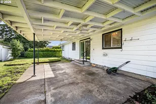 630 S 3rd St, Cottage Grove, OR 97424 - Photo 38