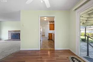 630 S 3rd St, Cottage Grove, OR 97424 - Photo 16