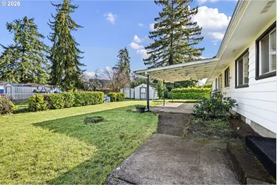 630 S 3rd St, Cottage Grove, OR 97424 - Photo 44